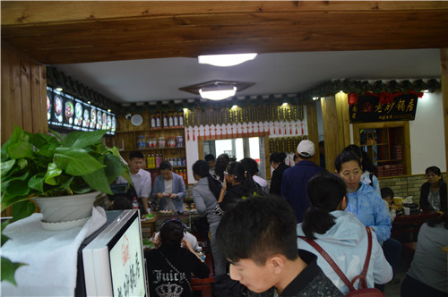 瑞霞老砂锅居耀景街店新店开业生意火爆!!!(图6) 瑞霞老砂锅居耀景街店新店开业生意火爆!!!(图6)